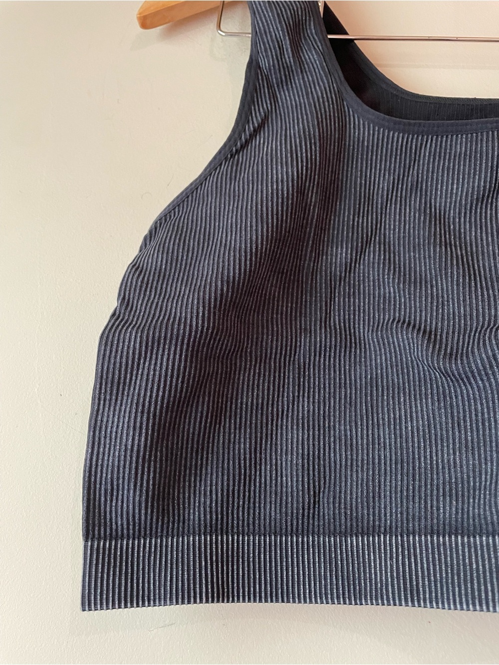 🐱 NOBO | Cropped Ribbed Tank - Picture 3 of 3